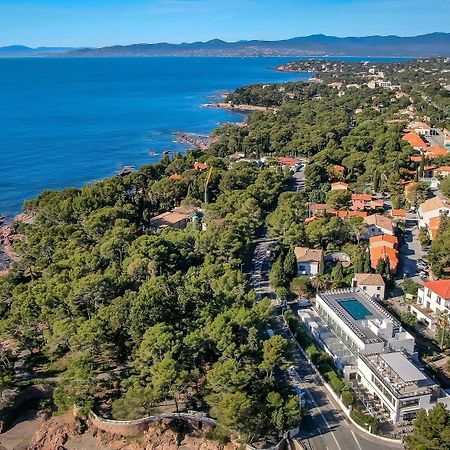ホテル Sowell Family Riviera Saint-Raphaël エクステリア 写真