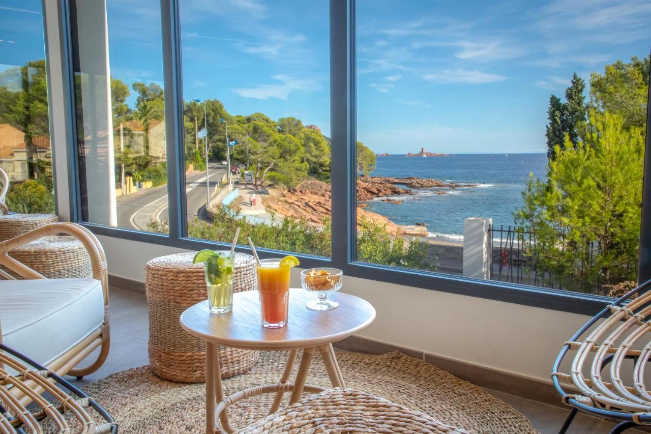 ホテル Sowell Family Riviera Saint-Raphaël エクステリア 写真